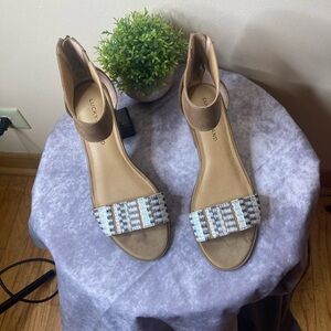 Lucky Brand Tan and Cream Women's Sandals
